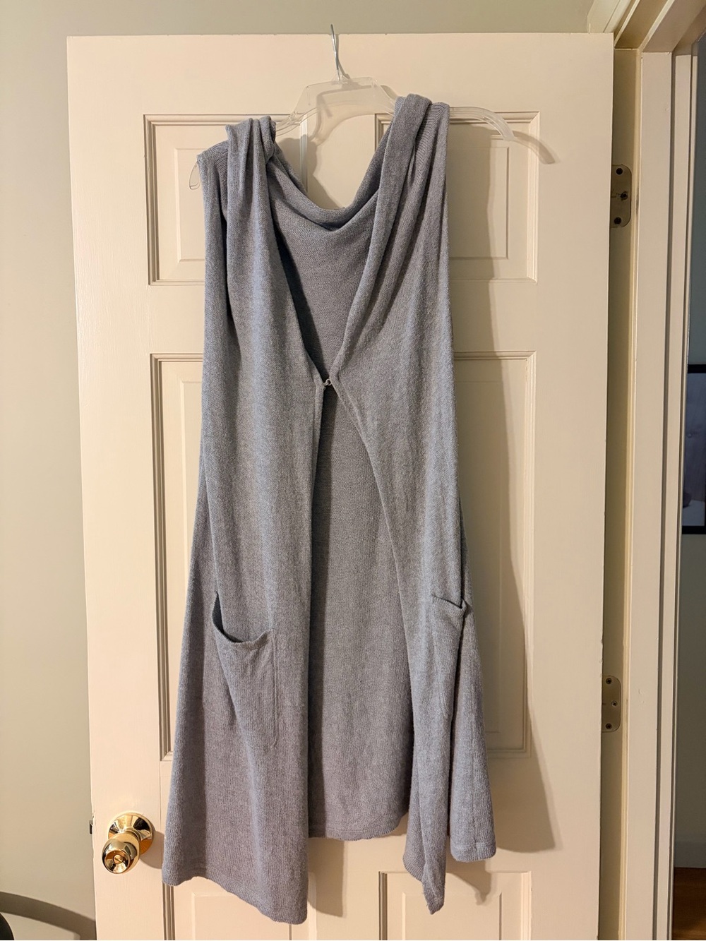 Cozy Sleeveless Open Cardigan Vest in Light Gray